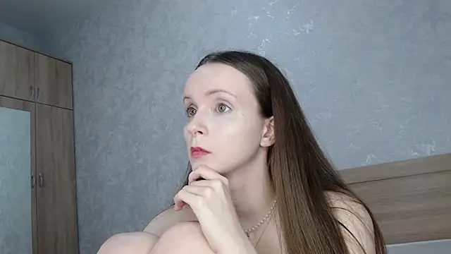 Yourplayfulspark online show from November 17, 2025, 6:17 am