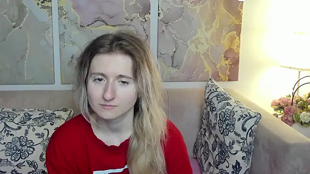 CamillaDreamer online show from May 21, 2026, 12:13 pm