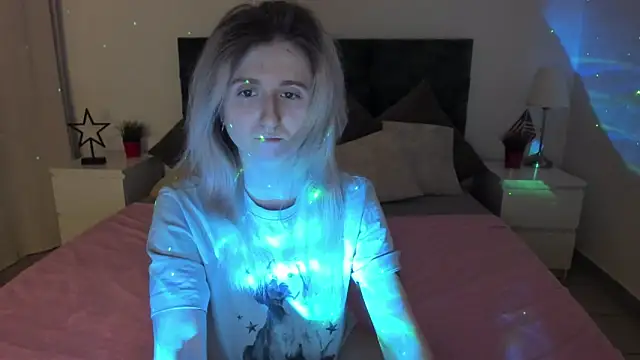 Snapshot of CamillaDreamer chatting on March 6, 2026, 4:46 pm CamillaDreamer online show from March 6, 2026, 4:46 pm