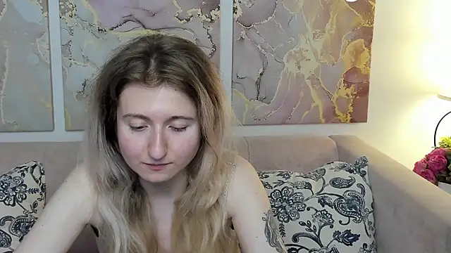 CamillaDreamer online show from May 31, 2026, 11:27 am