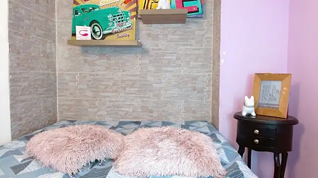 MelissaSam  online show from October 7, 2025, 12:17 pm