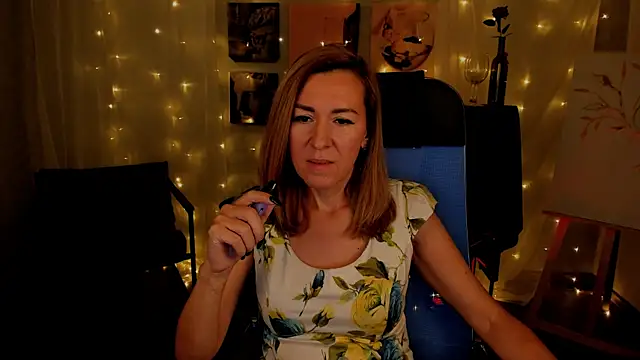 DonnaSmitth online show from November 7, 2025, 3:38 pm