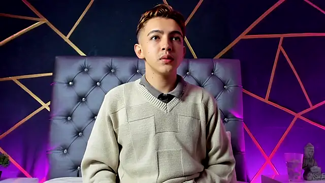 Snapshot of Lian_Miller1_ chatting on November 10, 2025, 12:32 pm Lian Miller1 online show from November 10, 2025, 12:32 pm