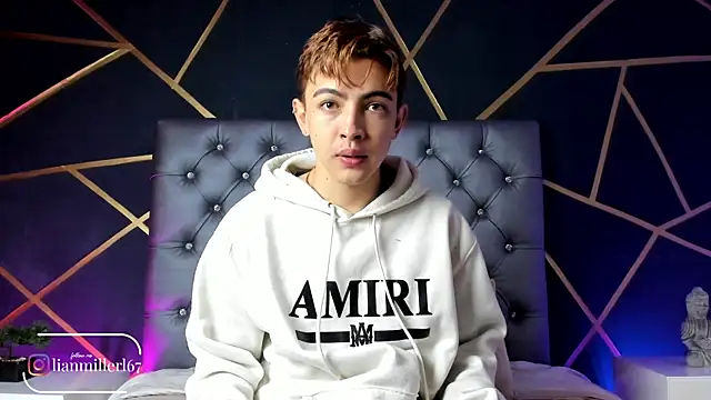 Snapshot of Lian_Miller1_ chatting on November 5, 2025, 12:30 pm Lian Miller1 online show from November 5, 2025, 12:30 pm