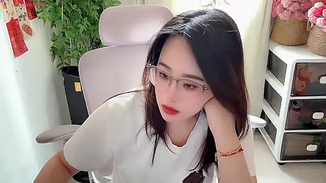 Snapshot of NEWONETO chatting on May 10, 2026, 5:11 am NEWONETO online show from May 10, 2026, 5:11 am