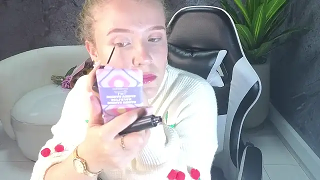 carla tp online show from November 4, 2025, 1:15 pm