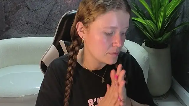 carla tp online show from October 27, 2025, 12:39 pm