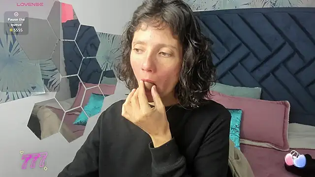 Valery More   online show from March 8, 2026, 1:36 pm