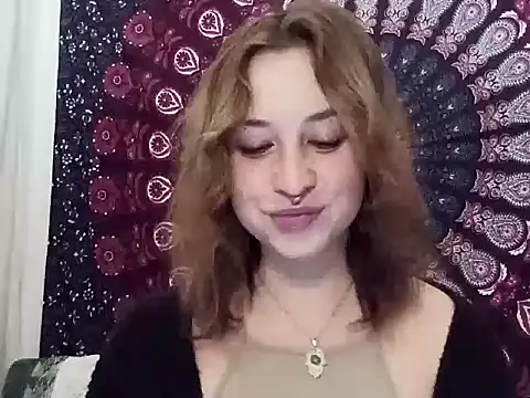 AdalynKiss online show from October 5, 2025, 6:20 pm