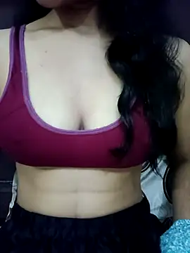 Snapshot of Meenu_rani6 chatting on December 14, 2025, 4:56 pm Meenu rani6 online show from December 14, 2025, 4:56 pm