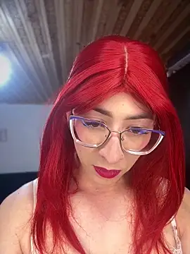 Snapshot of NICOLLE__12 chatting on May 21, 2026, 4:32 am NICOLLE 12 online show from May 21, 2026, 4:32 am