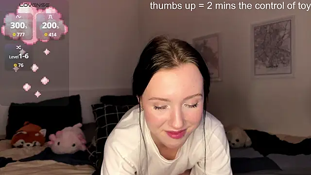 Snapshot of KayaNorth chatting on February 5, 2026, 3:41 pm KayaNorth online show from February 5, 2026, 3:41 pm