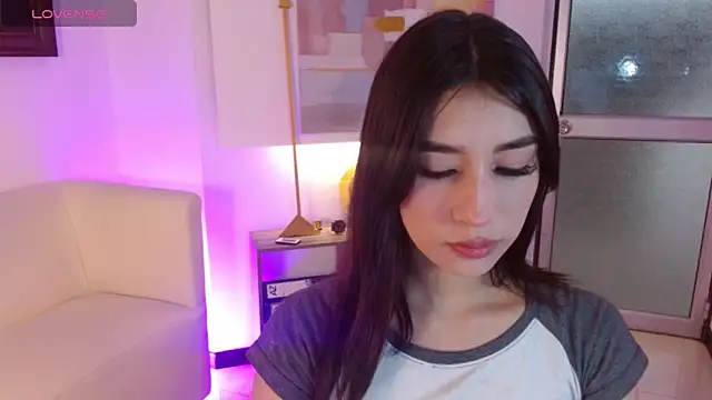 koyuki san online show from December 17, 2025, 12:10 pm