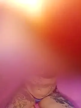 Peach420live online show from May 4, 2026, 8:44 pm