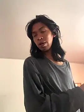 Snapshot of MadamLeRouge chatting on October 9, 2025, 7:03 pm MadamLeRouge online show from October 9, 2025, 7:03 pm