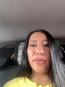 Snapshot of Amelia_Rivas chatting on April 8, 2026, 3:46 pm Amelia Rivas online show from April 8, 2026, 3:46 pm