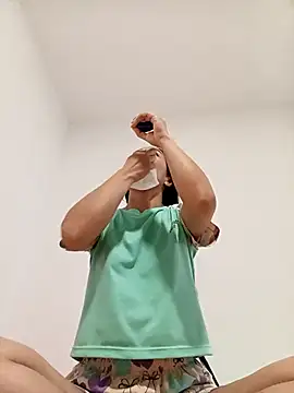 Snapshot of Amelia_Rivas chatting on October 18, 2025, 2:35 am Amelia Rivas online show from October 18, 2025, 2:35 am