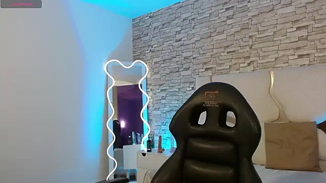 casse tay online show from November 23, 2025, 3:05 am