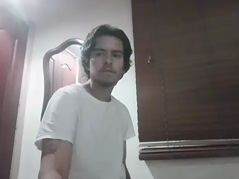 Snapshot of Kael_D chatting on December 3, 2025, 5:30 am Kael D online show from December 3, 2025, 5:30 am