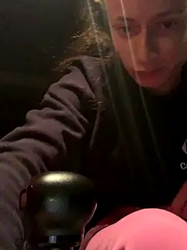 Snapshot of GoldenPussy1329 chatting on October 29, 2025, 7:24 pm GoldenPussy1329 online show from October 29, 2025, 7:24 pm