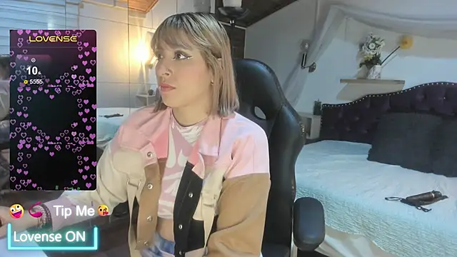 Snapshot of sophialyh_1 chatting on February 25, 2026, 12:38 pm sophialyh 1 online show from February 25, 2026, 12:38 pm