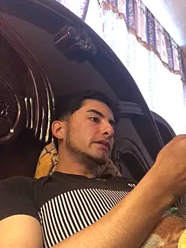 Charly4 20 online show from October 10, 2025, 1:34 pm