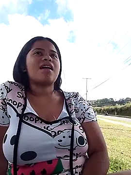 Antonela 19 online show from October 24, 2025, 1:43 pm