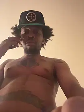 thefreakscomeoutatnight online show from October 31, 2025, 12:51 am