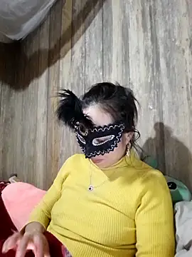 Snapshot of Tuyet_xx chatting on November 24, 2025, 1:33 pm Tuyet xx online show from November 24, 2025, 1:33 pm