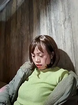 Snapshot of Tuyet_xx chatting on November 20, 2025, 3:18 am Tuyet xx online show from November 20, 2025, 3:18 am