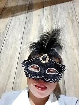 Snapshot of Tuyet_xx chatting on October 3, 2025, 1:56 pm Tuyet xx online show from October 3, 2025, 1:56 pm