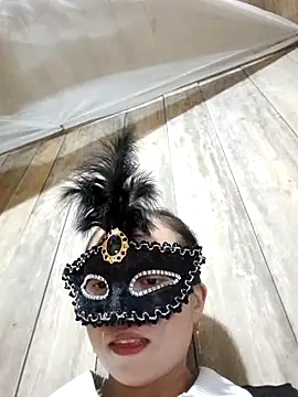 Snapshot of Tuyet_xx chatting on October 1, 2025, 2:32 pm Tuyet xx online show from October 1, 2025, 2:32 pm