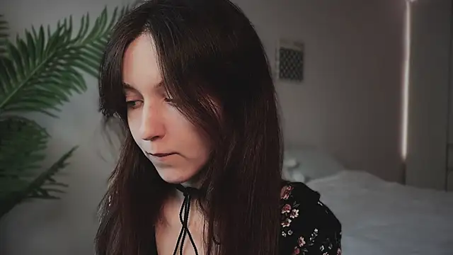 Snapshot of monnymoon chatting on October 17, 2025, 5:11 am monnymoon online show from October 17, 2025, 5:11 am