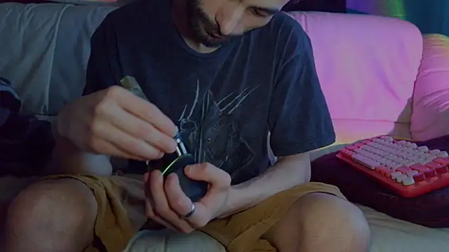 highinhtxx online show from July 27, 2026, 7:54 pm
