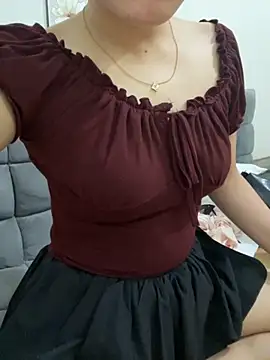 lee ly online show from October 3, 2025, 7:10 am