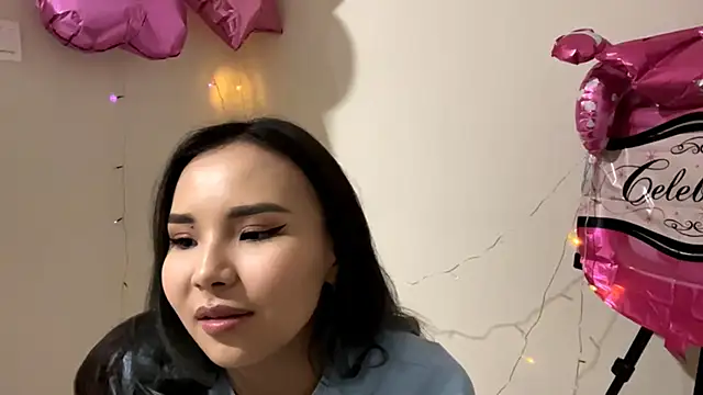 CarollFalick online show from October 23, 2025, 12:26 pm