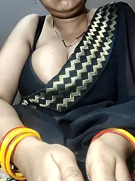 Snapshot of Hot__bhabhi_99 chatting on April 18, 2026, 3:42 am Hot bhabhi 99 online show from April 18, 2026, 3:42 am