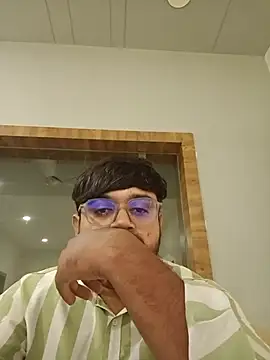 Snapshot of Jaggu_4517 chatting on July 4, 2026, 5:25 am Jaggu 4517 online show from July 4, 2026, 5:25 am