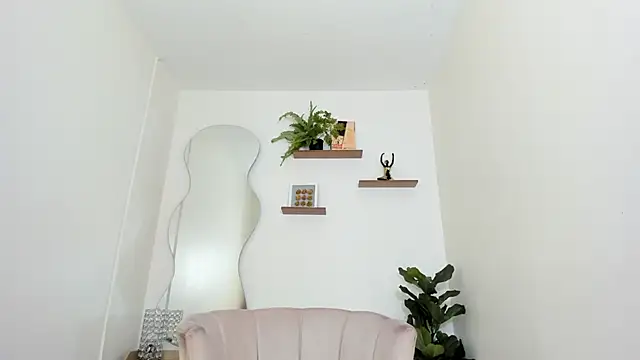 Amary turner online show from October 24, 2025, 12:48 pm