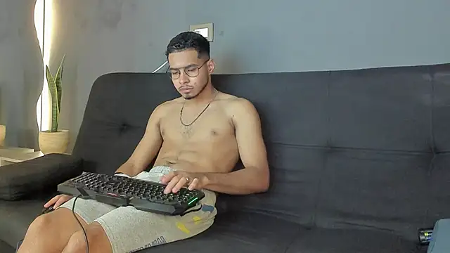 Jaybrown  1 online show from November 2, 2025, 3:22 am