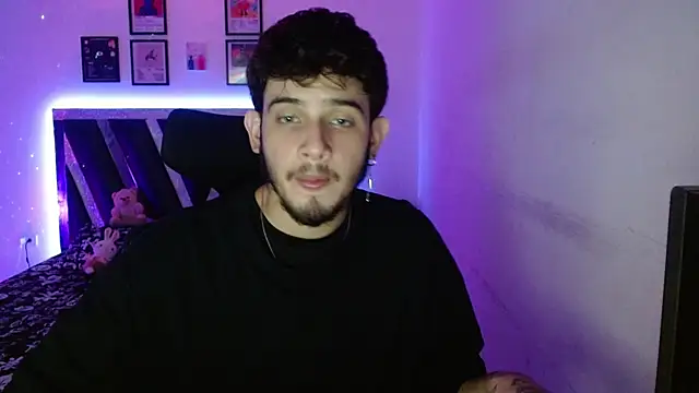 Snapshot of Sebasxxl12 chatting on October 10, 2025, 6:25 am Sebasxxl12 online show from October 10, 2025, 6:25 am