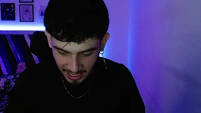 Snapshot of Sebasxxl12 chatting on October 4, 2025, 9:55 am Sebasxxl12 online show from October 4, 2025, 9:55 am