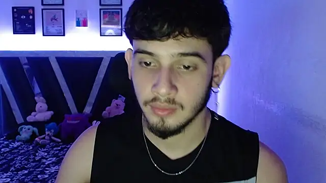 Snapshot of Sebasxxl12 chatting on October 3, 2025, 4:14 am Sebasxxl12 online show from October 3, 2025, 4:14 am