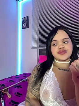 Snapshot of Sussyroxxx chatting on April 20, 2026, 5:32 am Sussyroxxx online show from April 20, 2026, 5:32 am