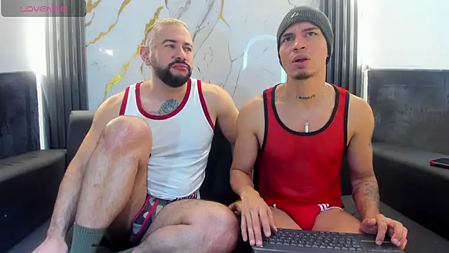 Snapshot of isaac_franko chatting on October 14, 2025, 9:47 pm isaac franko online show from October 14, 2025, 9:47 pm