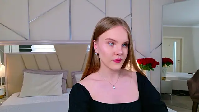 Lili Lohan online show from June 20, 2026, 5:01 am