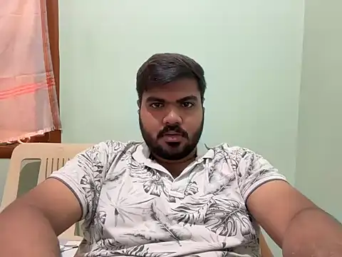 Romeo Sam2 online show from November 6, 2025, 4:49 am