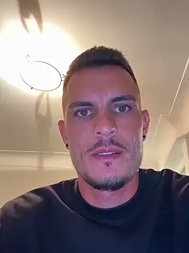 WildFlame2525 online show from September 29, 2025, 8:58 pm