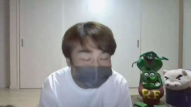 Hentaikozo4869 online show from November 3, 2025, 1:47 pm