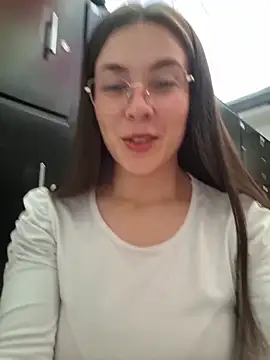 EmmaValencia  online show from March 28, 2026, 10:00 pm